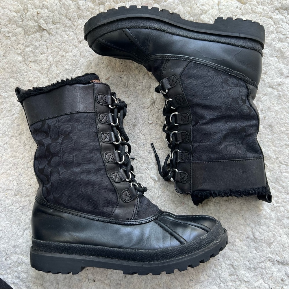COACH Laura Black Signature Leather/Rubber Silver Hardwear Boots Lace Up Size 7 - Picture 3 of 16